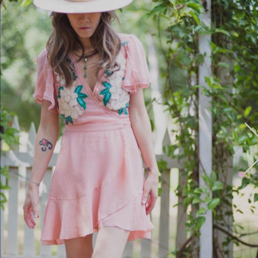 CLEOBELLA  LILLIAN WRAP DRESS  LIGHT PINK
